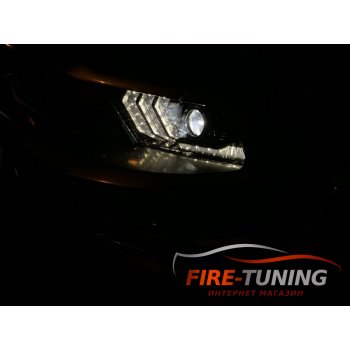 Черные фары серии LUXX с декоративной LED подсветкой FORD Mustang